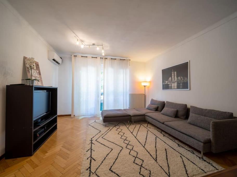 Appartement Climatise Tout Equipe A Cote Du Stade Velodrome มาร์กเซย ภายนอก รูปภาพ